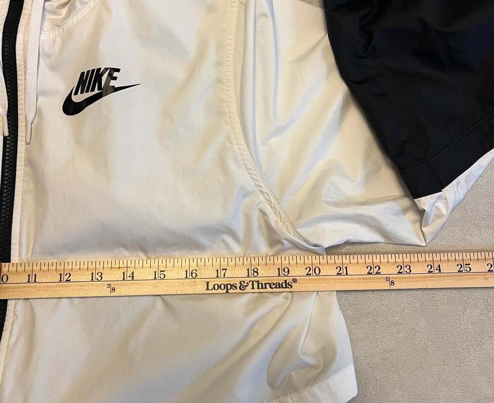 Nike Jacket Womens Small White Sportswear Repel Woven Windbreaker Hooded - Picture 8 of 14